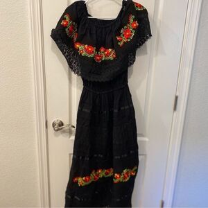 NWT women’s authentic Mexican Black Off-Shoulder Dress with Floral Embroidery